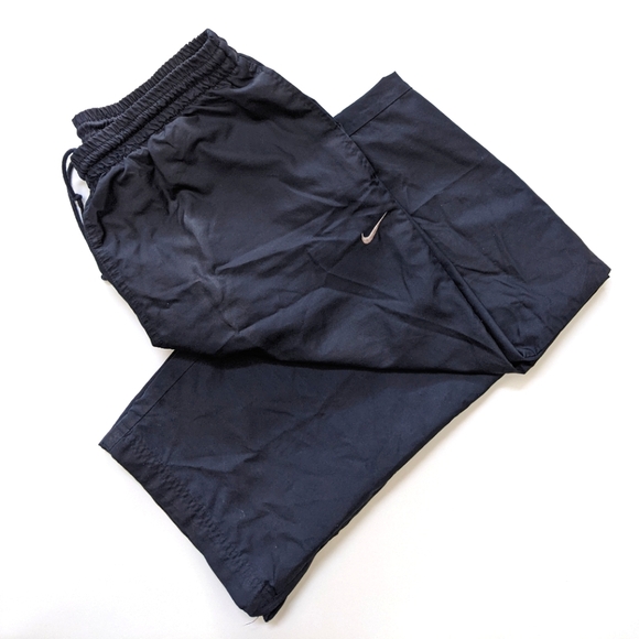Nike Other - Nike mesh lined windbreaker splash black pants, men's medium